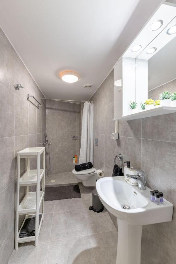 Apartamento Pink Flat Exarcheia Athens Netflix Exterior foto